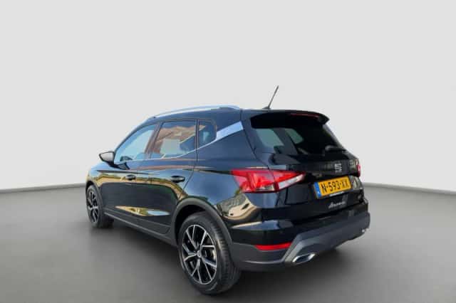 SEAT Arona (2022) thumbnail 5