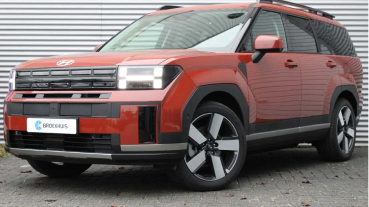 Hyundai Santa Fe (2025) — foto 1