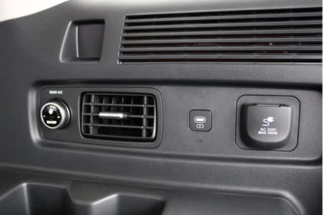 Hyundai Santa Fe (2025) thumbnail 11