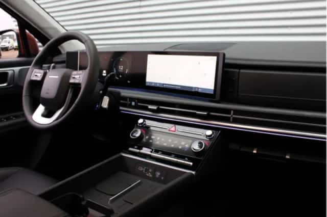 Hyundai Santa Fe (2025) thumbnail 19