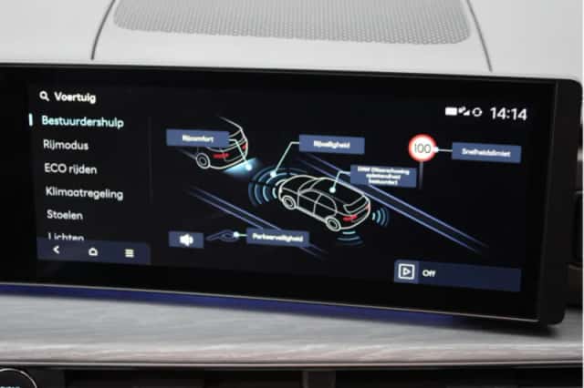 Hyundai Santa Fe (2025) thumbnail 35