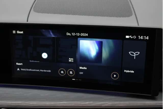 Hyundai Santa Fe (2025) thumbnail 36