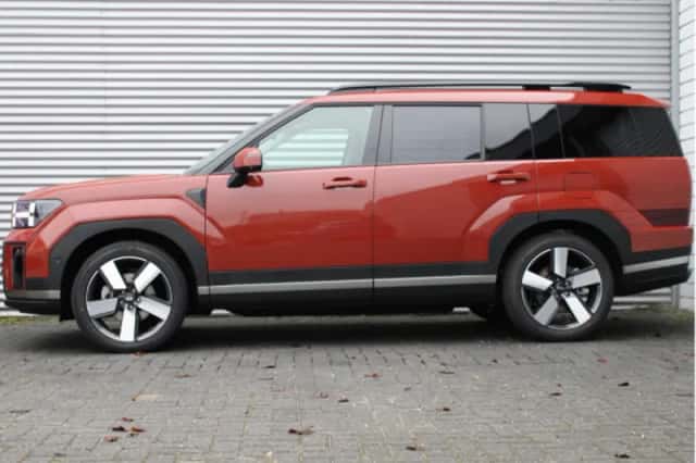 Hyundai Santa Fe (2025) thumbnail 5