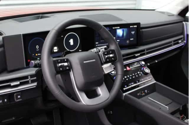 Hyundai Santa Fe (2025) thumbnail 41