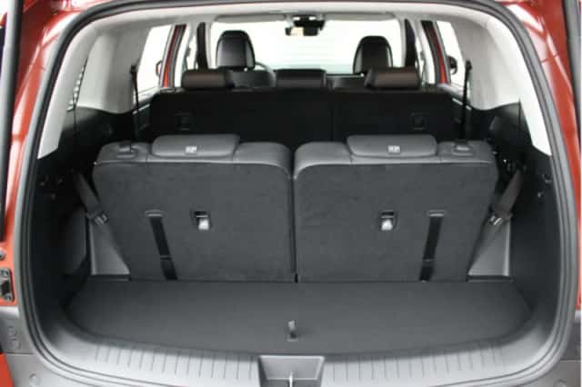 Hyundai Santa Fe (2025) thumbnail 8