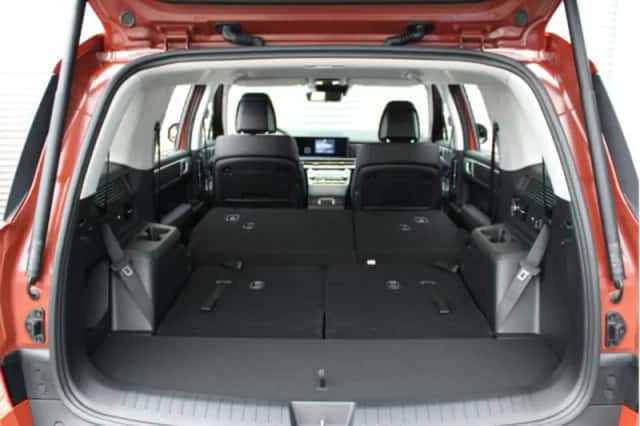 Hyundai Santa Fe (2025) thumbnail 10