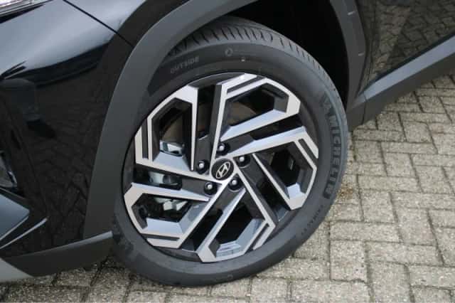 Hyundai Tucson (2025) thumbnail 4
