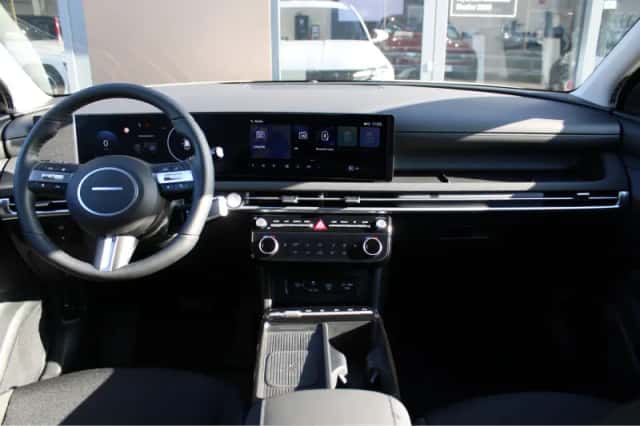 Hyundai Tucson (2025) thumbnail 3