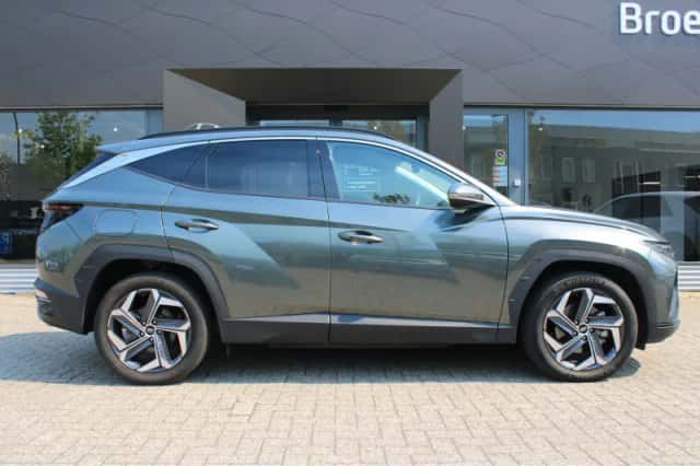 Hyundai Tucson (2023) thumbnail 4