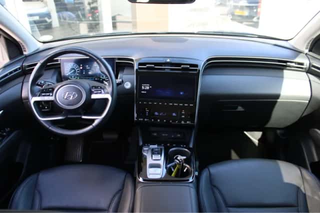 Hyundai Tucson (2024) thumbnail 3