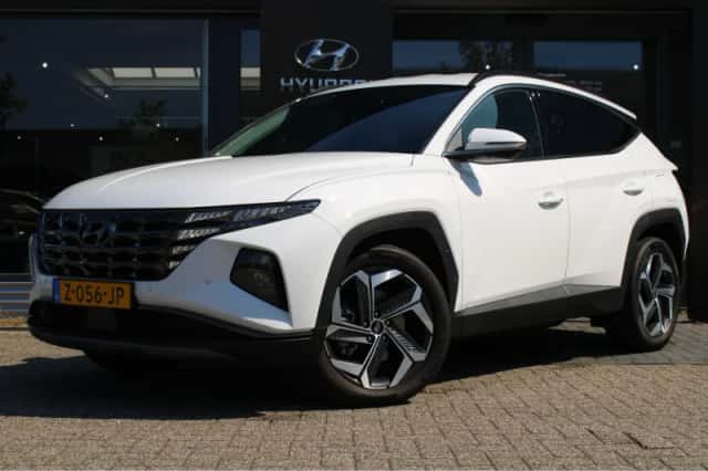 Hyundai Tucson (2024) thumbnail 1
