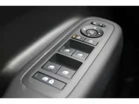 Hyundai Santa Fe (2025) thumbnail 13