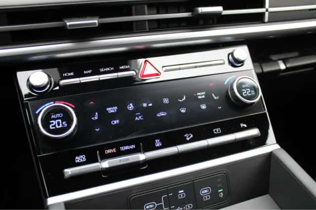 Hyundai Santa Fe (2025) thumbnail 15