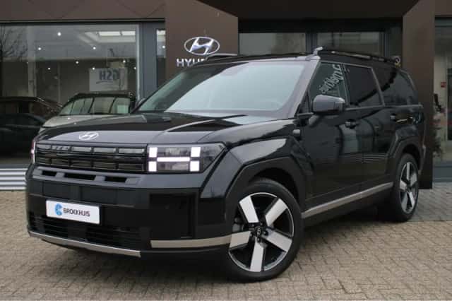 Hyundai Santa Fe (2025) thumbnail 1