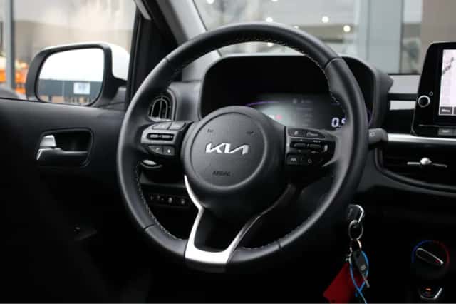 Kia Picanto (2024) thumbnail 13