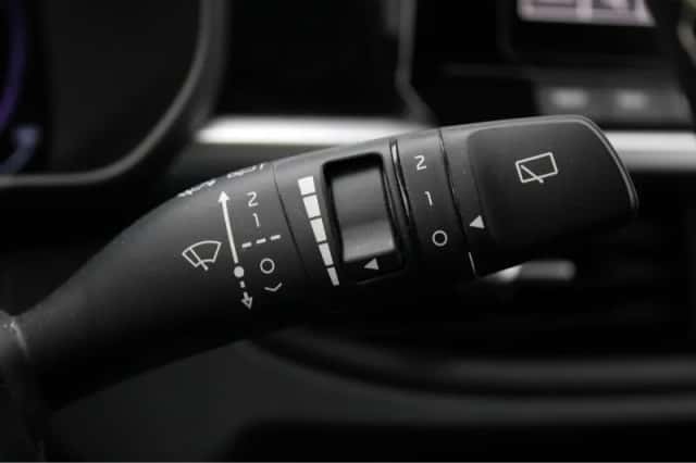 Kia Picanto (2024) thumbnail 16