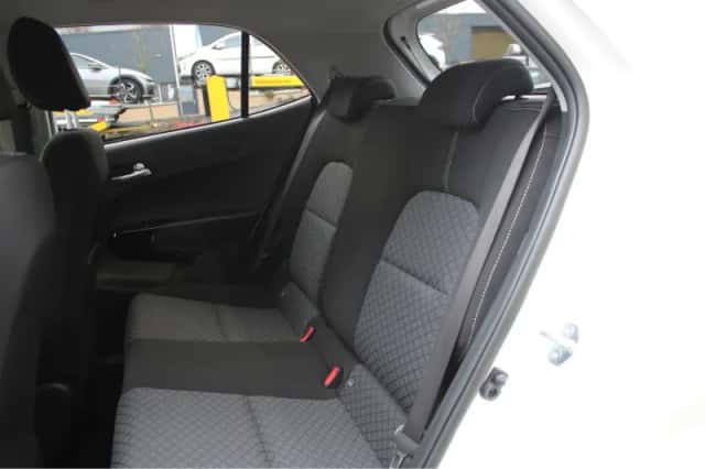 Kia Picanto (2024) thumbnail 7