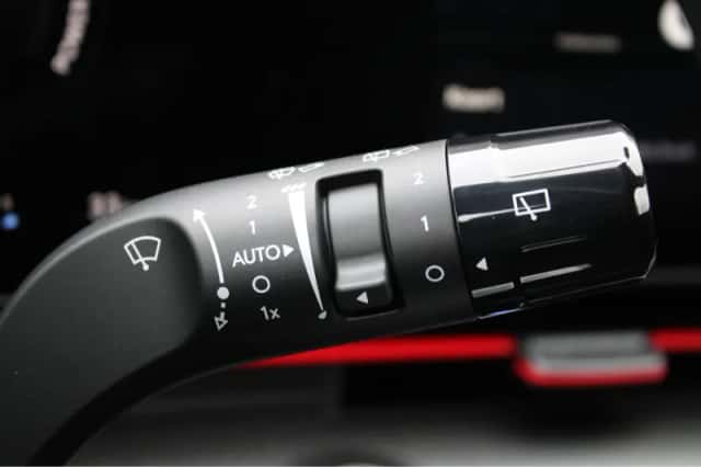 Hyundai Kona Electric (2026) thumbnail 16