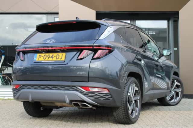 Hyundai Tucson (2022) thumbnail 2