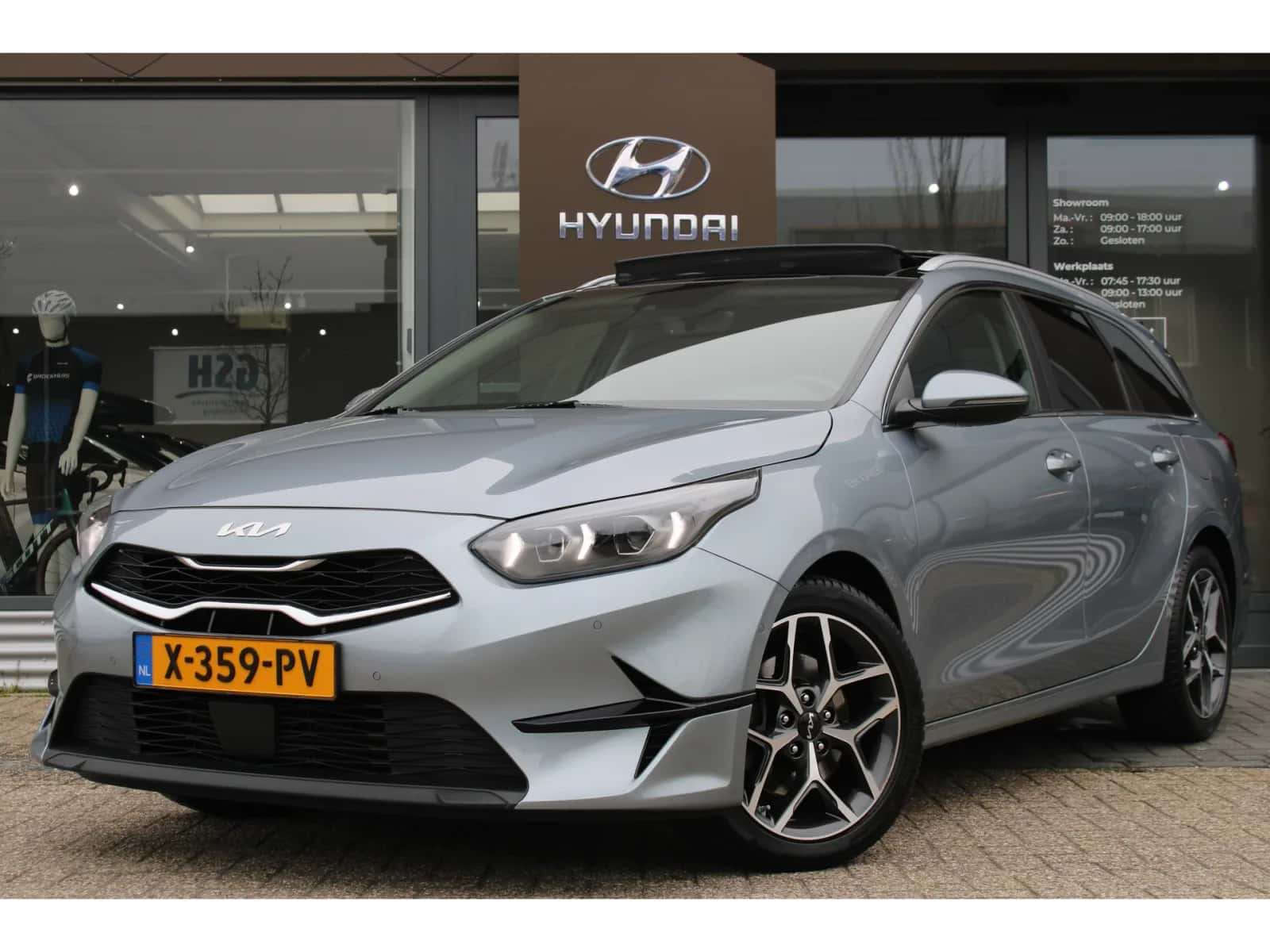 Kia Ceed Sportswagon (2024) — foto 1