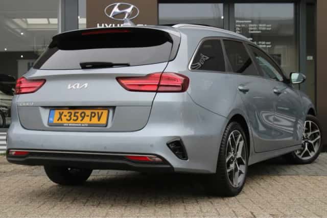Kia Ceed Sportswagon (2024) thumbnail 2