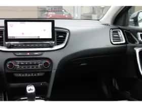 Kia Ceed Sportswagon (2024) thumbnail 18