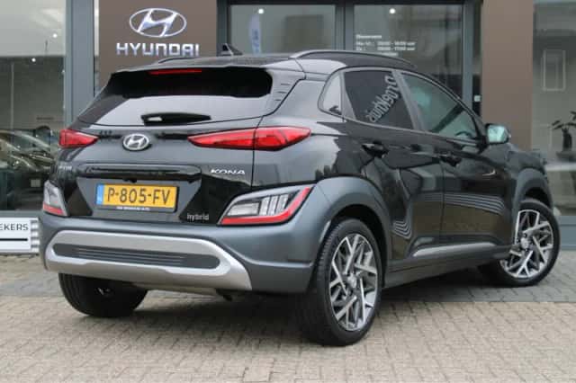 Hyundai Kona (2022) thumbnail 2