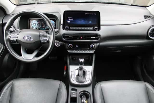 Hyundai Kona (2022) thumbnail 3