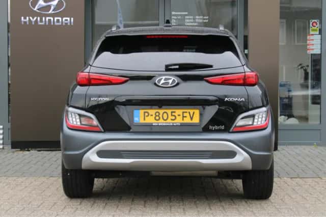 Hyundai Kona (2022) thumbnail 6