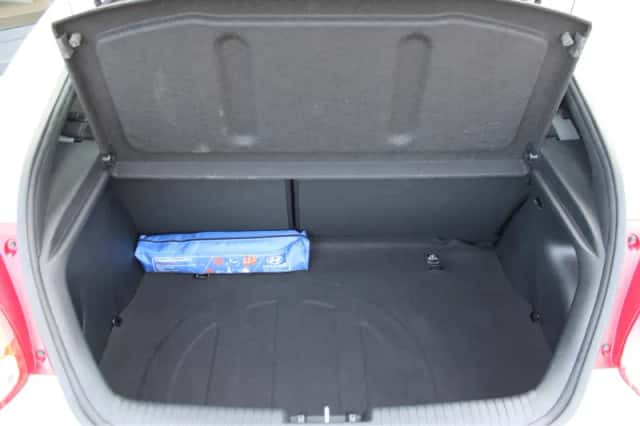 Hyundai Veloster (2013) thumbnail 11