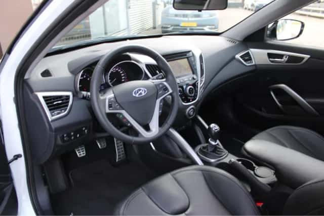 Hyundai Veloster (2013) thumbnail 15