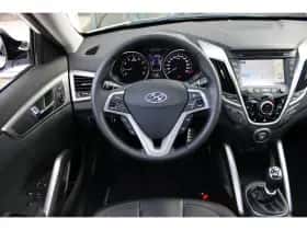 Hyundai Veloster (2013) thumbnail 24