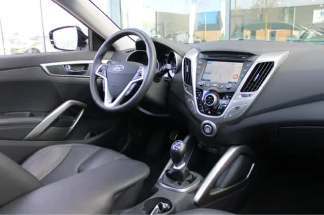 Hyundai Veloster (2013) thumbnail 25