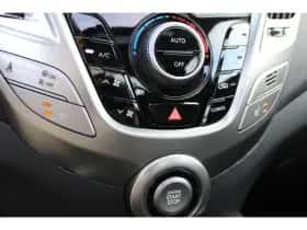 Hyundai Veloster (2013) thumbnail 34