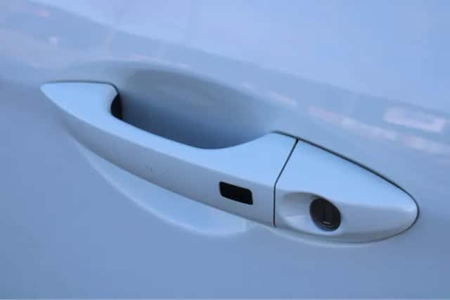Hyundai Veloster (2013) thumbnail 6
