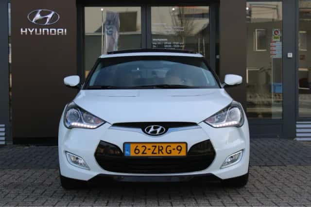 Hyundai Veloster (2013) thumbnail 8