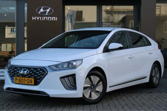 Hyundai Ioniq (2022) thumbnail 1