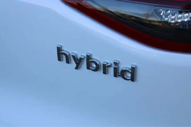 Hyundai Ioniq (2022) thumbnail 7