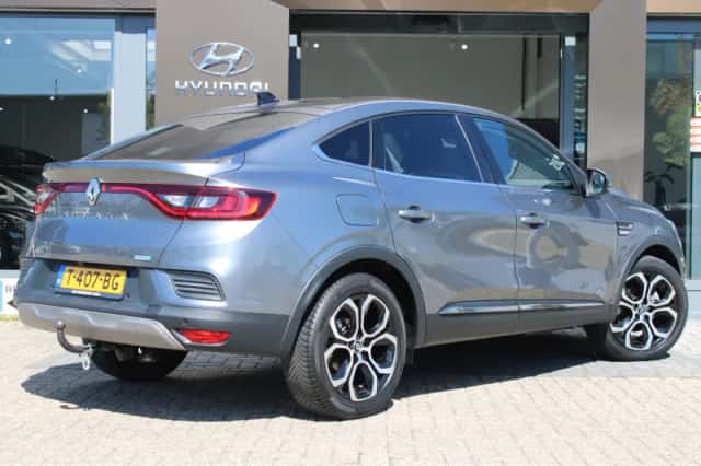 Renault Arkana (2022) thumbnail 2