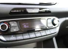 Hyundai i30 (2021) thumbnail 15