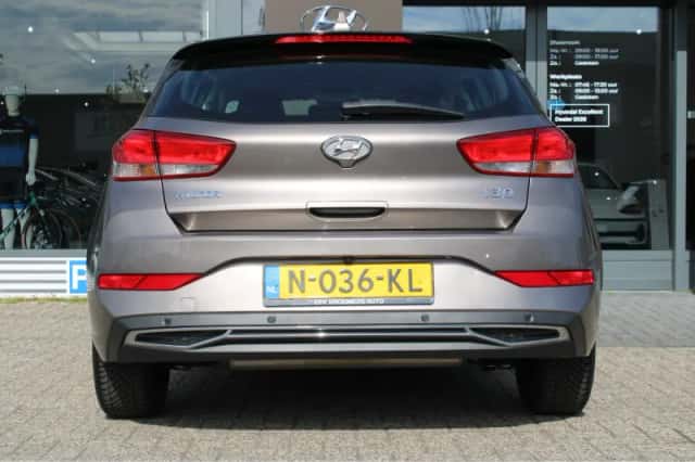 Hyundai i30 (2021) thumbnail 7