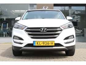 Hyundai Tucson (2017) thumbnail 4