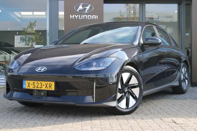 Hyundai Ioniq 6 (2024) thumbnail 1