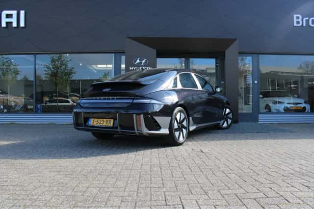 Hyundai Ioniq 6 (2024) thumbnail 2