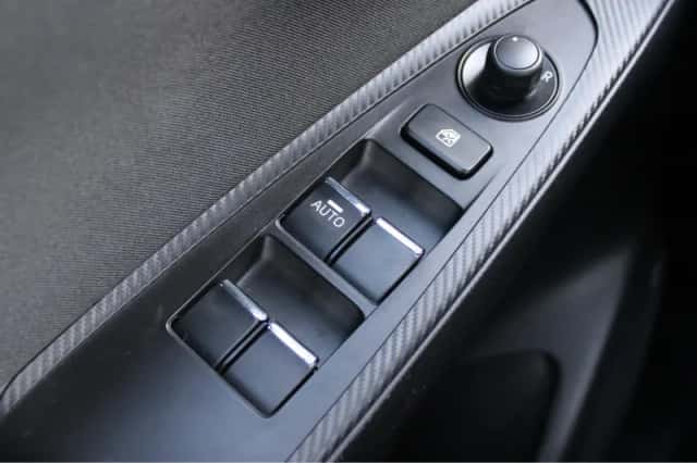 Mazda 2 (2023) thumbnail 12