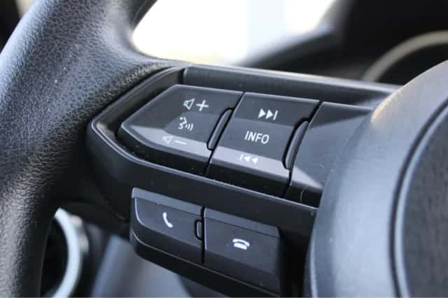 Mazda 2 (2023) thumbnail 15