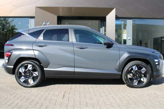 Hyundai Kona (2025) thumbnail 4
