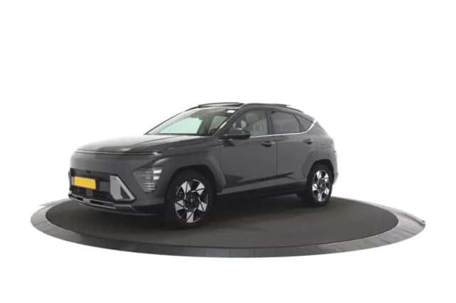 Hyundai Kona (2025) thumbnail 1