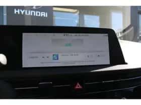 Kia EV6 (2022) thumbnail 12