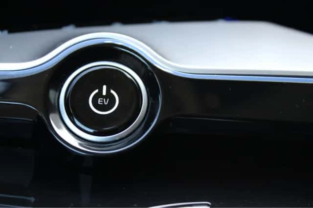 Kia EV6 (2022) thumbnail 24